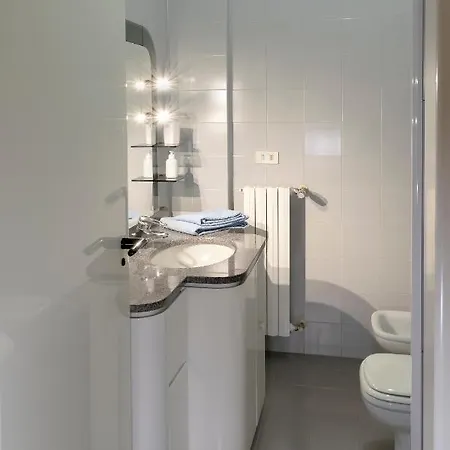 Apartment Splendido 140 Mq Zona Tortona Milan